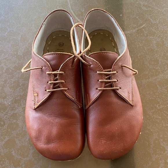 EH Handcrafted Women's Brown Leather Lace-Up Grounding Shoes - Picture 7 of 8